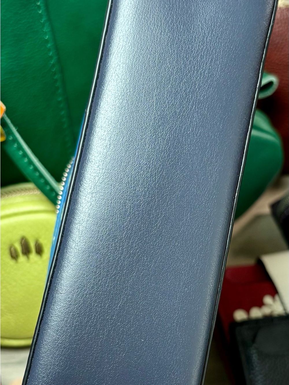 Coach Jes Baguette Floral Leather Crossbody Bag. - Picture 4 of 5